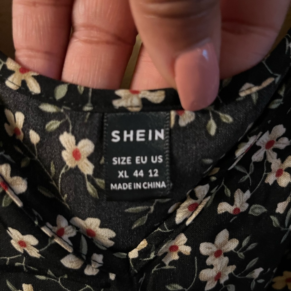 Brand new dress from Shein size XL. - Picture 3 of 4